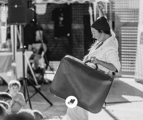 ‘Pausa’, un espectáculo de clown, danza e interacción en Navarrete